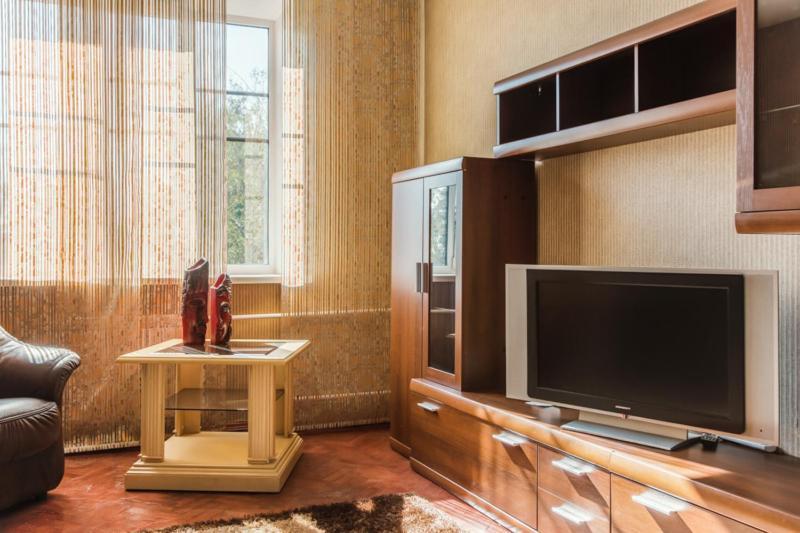 Apartment In The Historic Centre Internatsionalnaya Minsk Buitenkant foto